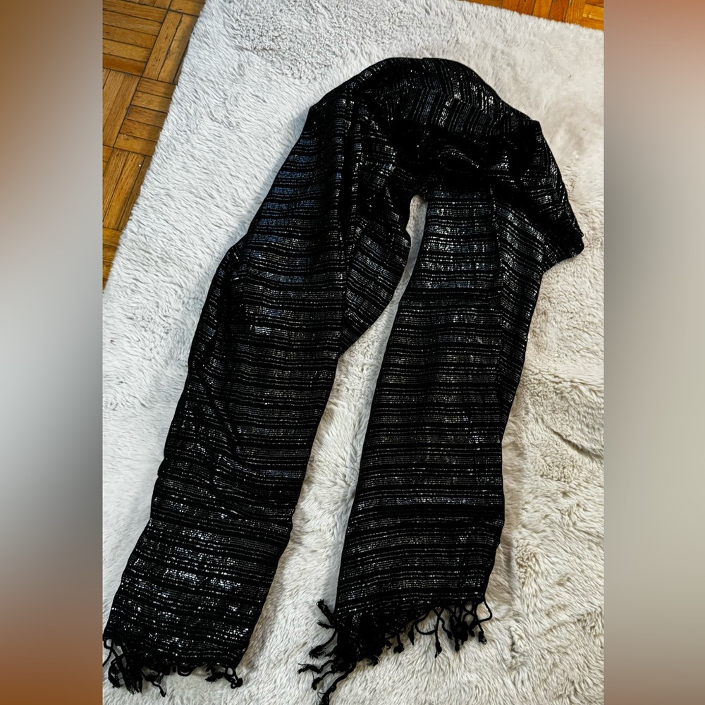 Sparkly scarf